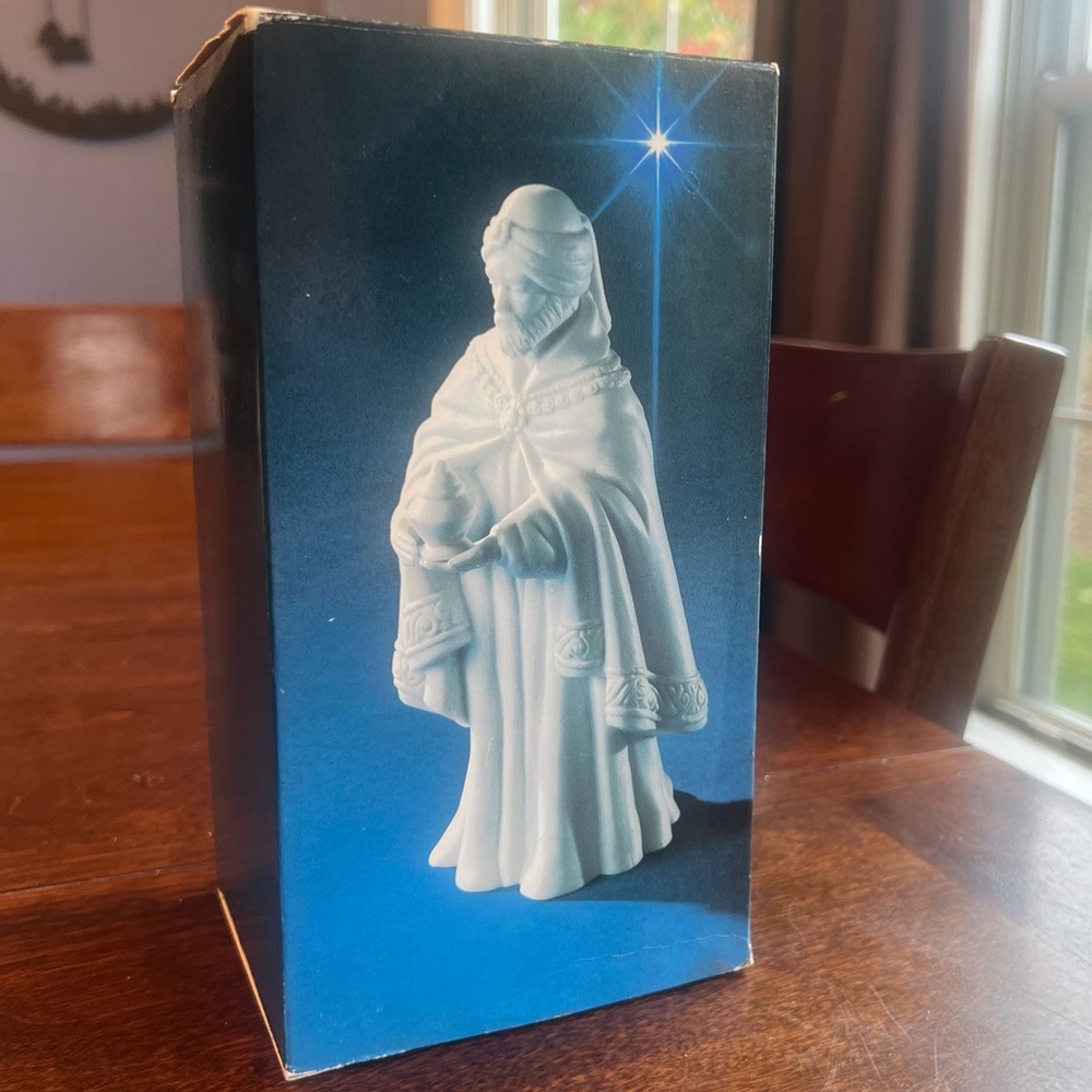 Vintage 1982 Avon Nativity Figurine The Magi Balthasar Porcelain Collectibles